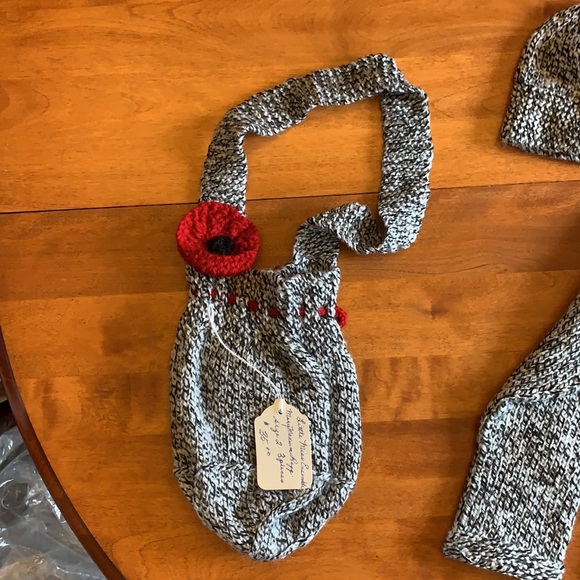 Three Piece Sweater set - Picture 4 of 5